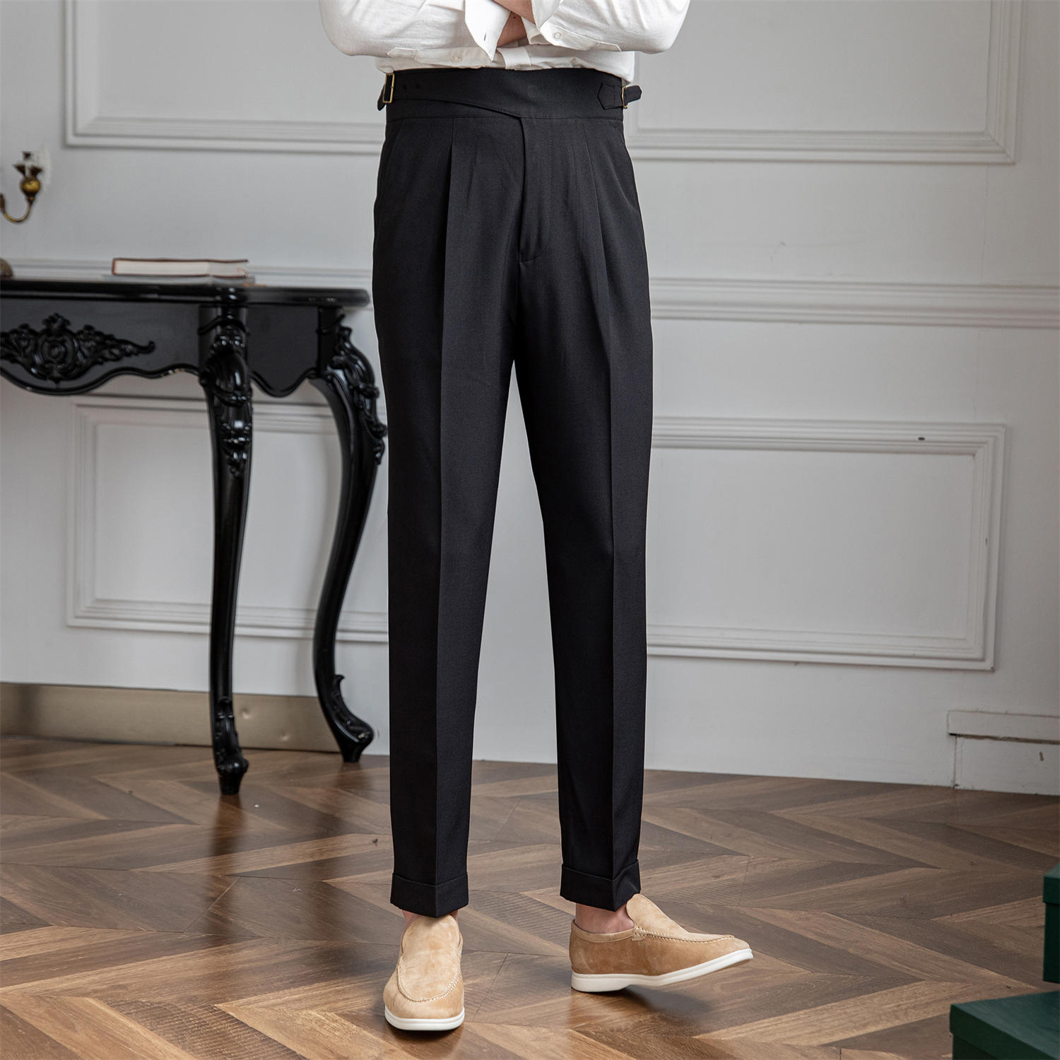 Montague Pleated Trousers